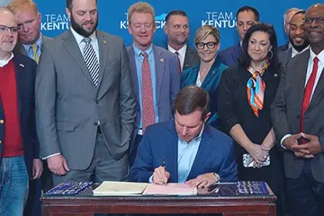 Kentucky Governor Signs Sports Betting Bill into Law
