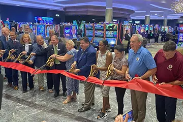Illinois Celebrates the Grand Opening of Walker's Bluff Casino Resort